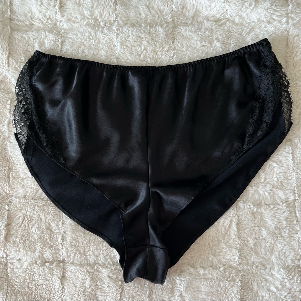 Victoria’s Secret Black Satin and Lace Pajama Shorts S Sleep